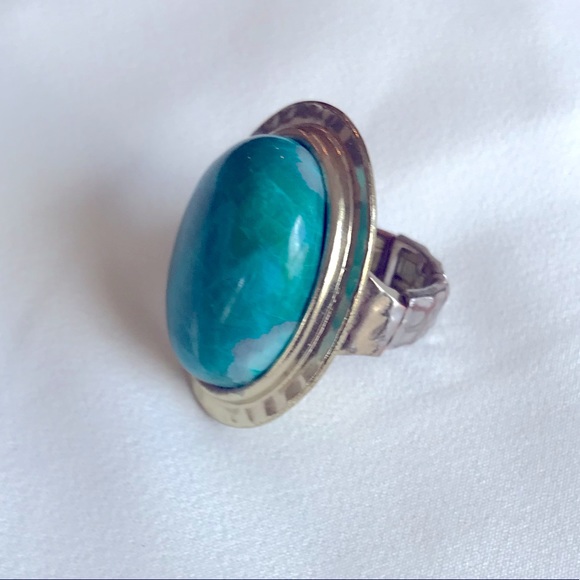 Green Turquoise Stretch Ring - Picture 3 of 12
